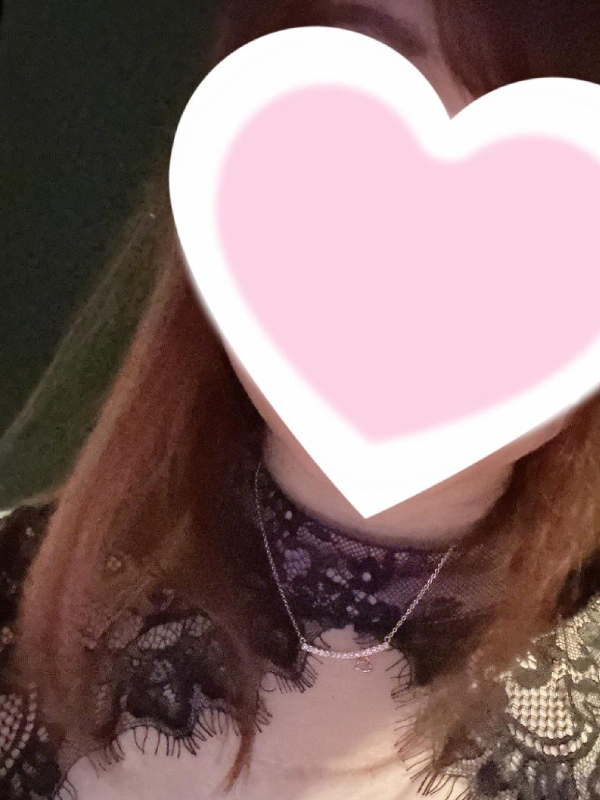 あやな